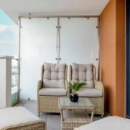 Elegant Studio For 3 People, Air Conditioning And Balcony By Renters * Краков