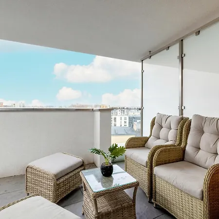 Апартаменты Elegant Studio For 3 People, Air Conditioning And Balcony By Renters